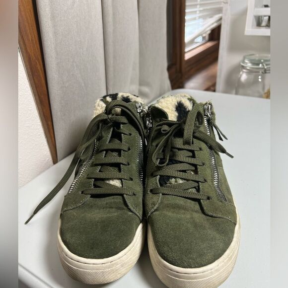 Steve Madden Shoes - Steve Madden Kameo Green Suede Faux Fur Sneakers